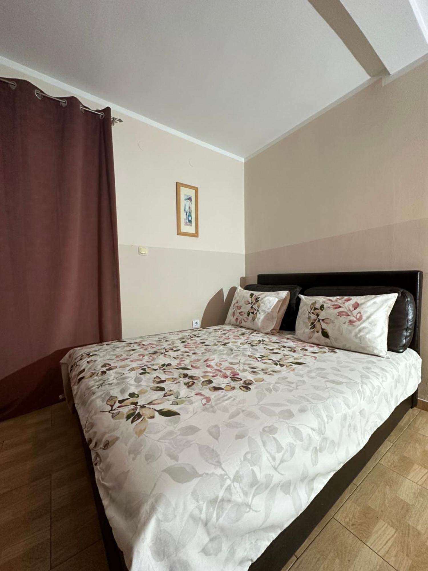 Apartmani Simona Budva Luaran gambar