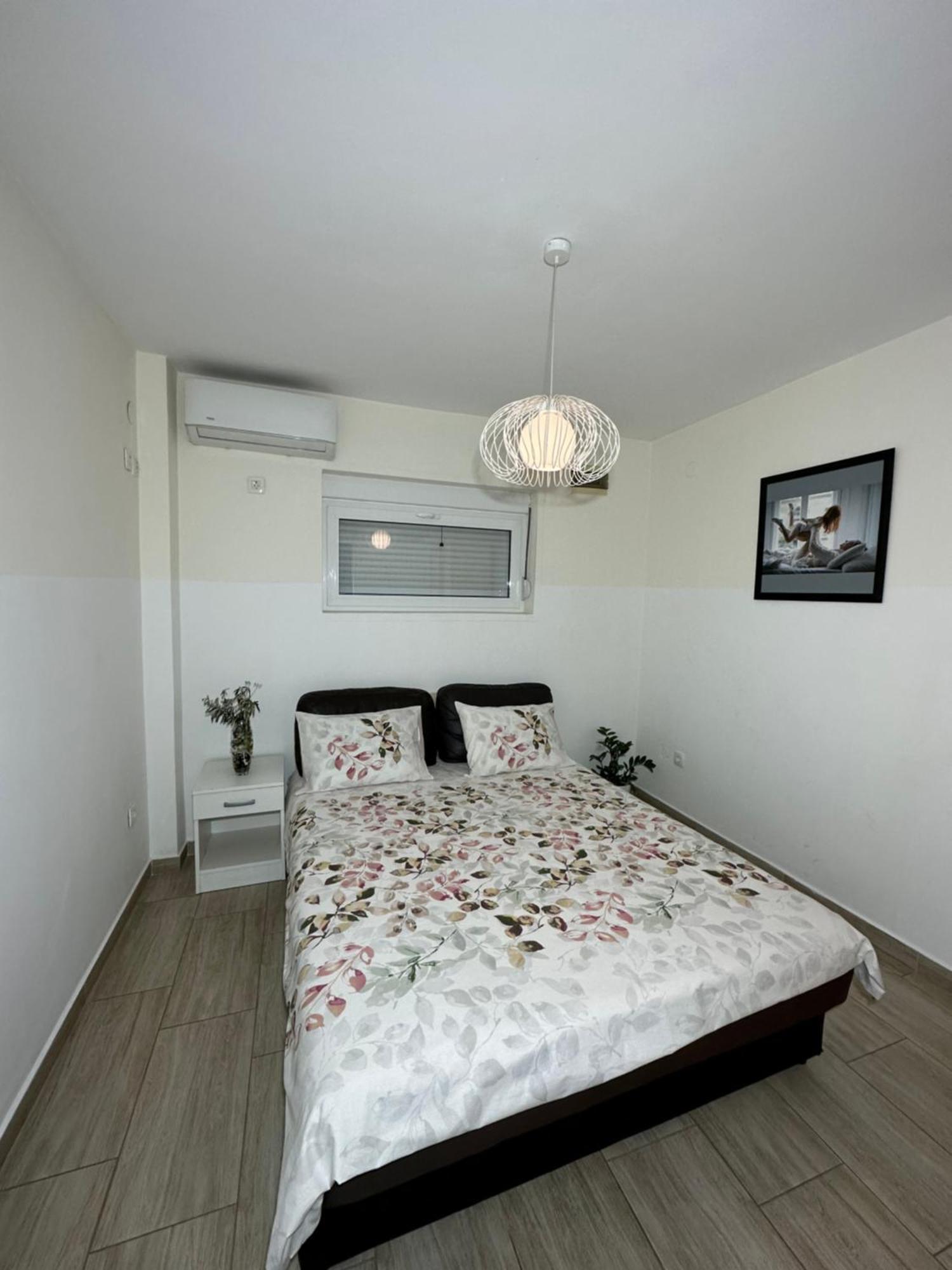 Apartmani Simona Budva Luaran gambar