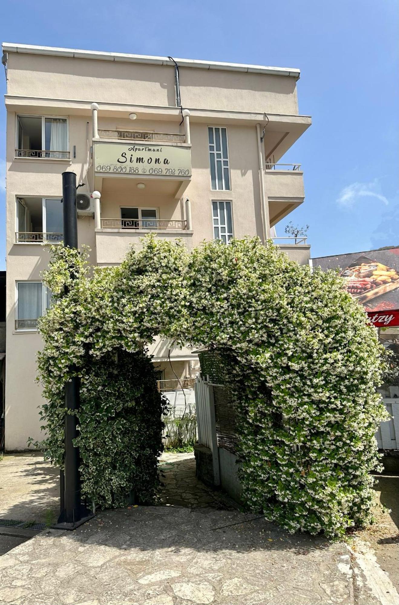 Apartmani Simona Budva Luaran gambar